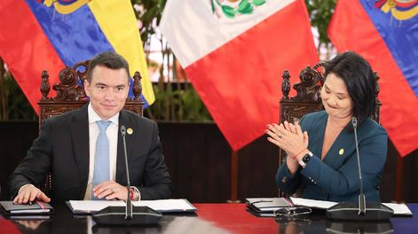 El presidente de Ecuador, Daniel Noboa, y su homóloga de Perú, Keiko Fujimori, asisten al XVII Gabinete Binacional entre sus países en Lima, el 20 de octubre de 2026.