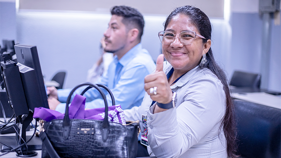 Docentes acceden a cursos gratuitos del Ministerio de Educación.