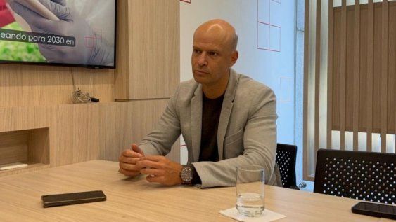 Gabriel Calderón Pellegrino durante su visita al Ecuador. Estuvo en las instalaciones de Independiente del Valle. Gabriel Calderón Pellegrino durante su visita al Ecuador. Estuvo en las instalaciones de Independiente del Valle.