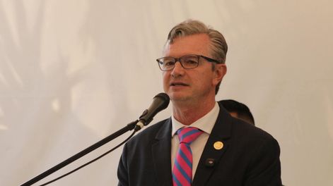 Juan Carlos Vega, exministro de Economía y Finanzas y candidato a la Alcaldía de Cuenca por ADN, cuestionó la falta de transparencia municipal tras los allanamientos realizados este 27 de octubre de 2026.