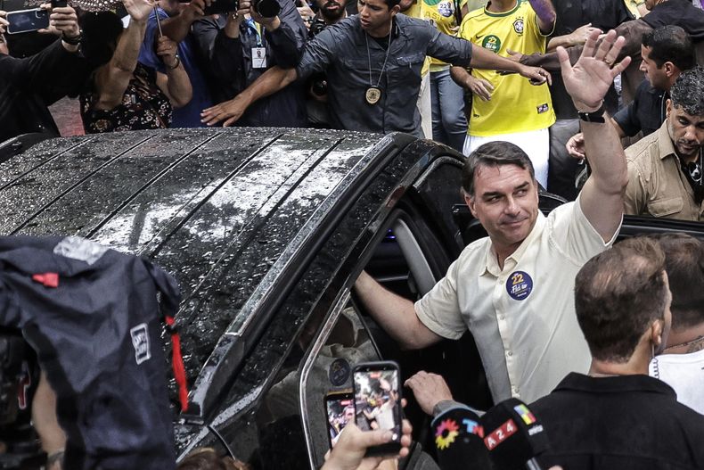 El ex candidato presidencial, Flávio Bolsonaro, se fugó de Brasil hacia Estados Unidos este 27 de octubre de 2026.