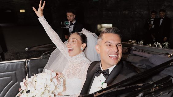 Juan Fernando Velasco cantó en la boda de Pipe Bueno y Luisa Fernanda W Juan Fernando Velasco cantó en la boda de Pipe Bueno y Luisa Fernanda W