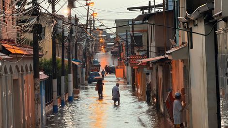 Ministerio de Educación anuncia clases modalidad no presencial en Guayaquil por las lluvias.