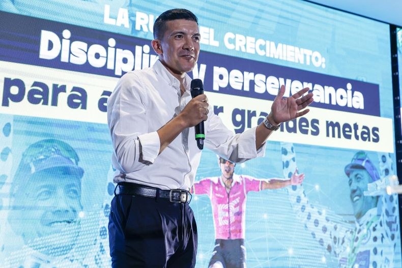 El ciclista ecuatoriano Richard Carapaz del NSN Cycling Team recordó que a sus 20 años fue atropellado durante un entrenamiento.
