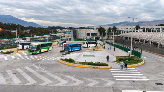 El Municipio de Quito aprobó nuevas reglas para ordenar los terminales terrestres de Quito este 23 de octubre de 2026. El Municipio de Quito aprobó nuevas reglas para ordenar los terminales terrestres de Quito este 23 de octubre de 2026.
