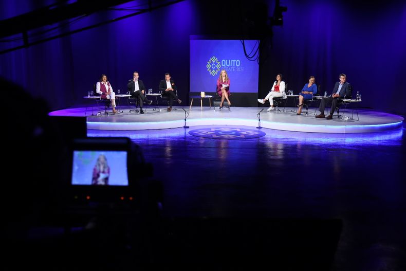 Imagen de archivo de un debate electoral en Quito en 2023. Para las elecciones 2026, el debate por la Alcaldía está previsto para el 22 de noviembre.