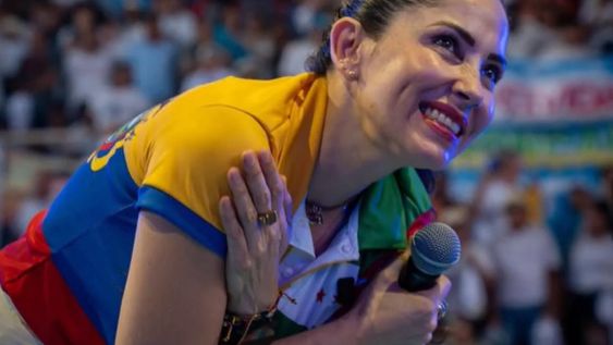 Foto de la excandidata presidencial por la Revolución Ciudadana, Luisa González.
