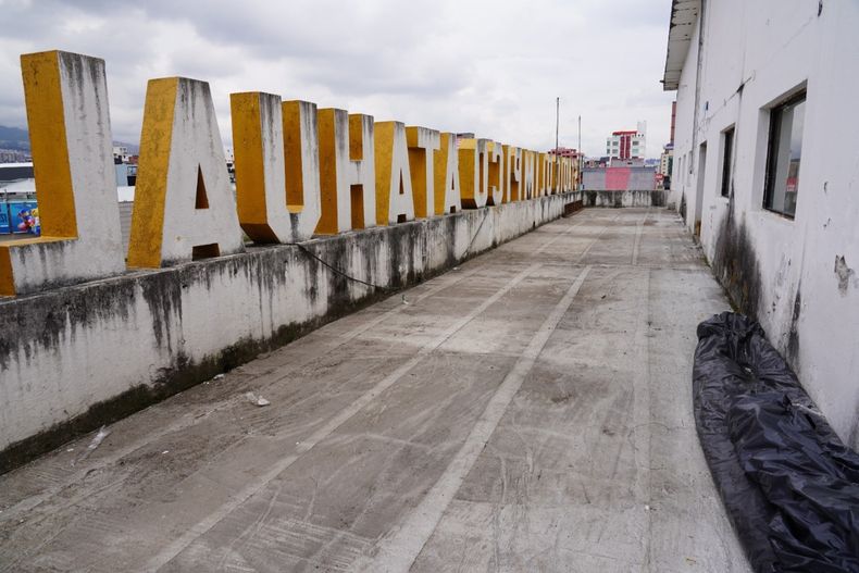 Terraza del Estadio Olímpico Atahualpa. 
