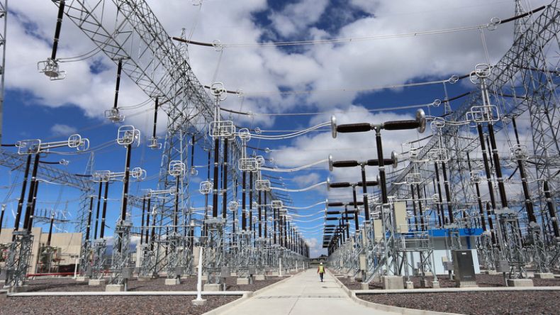 Las exportaciones de Colombia hacia Ecuador se realizan mediante las Transacciones Internacionales de Electricidad de Corto Plazo (TIE).