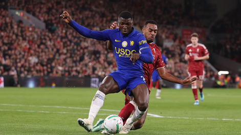 Moisés Caicedo estuvo presente en la eliminación que el Chelsea sufrió ante el Liverpool en la Carabao Cup.
