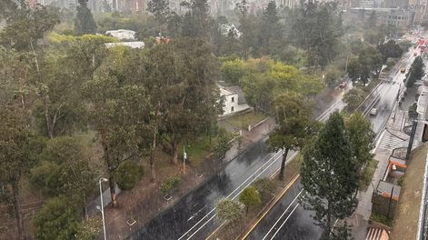 Fuertes lluvias en Quito.