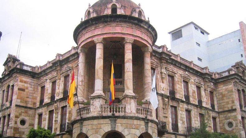 Foto de Archivo: Imagen referencial de la fachada de la Alcaldía de Cuenca.