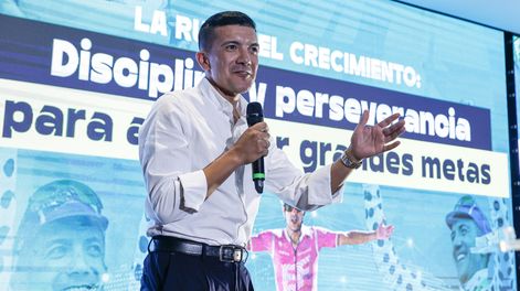 El ciclista ecuatoriano Richard Carapaz del NSN Cycling Team recordó que a sus 20 años fue atropellado durante un entrenamiento.