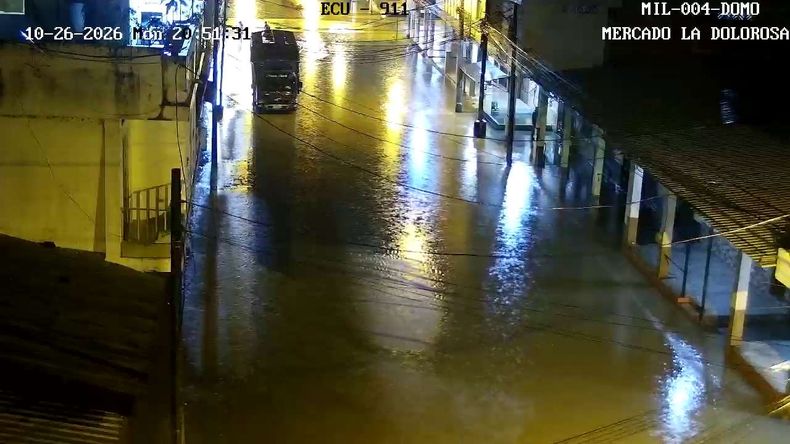 Milagro varias calles quedaron anegadas por la acumulación de agua tras las lluvias.&nbsp;
