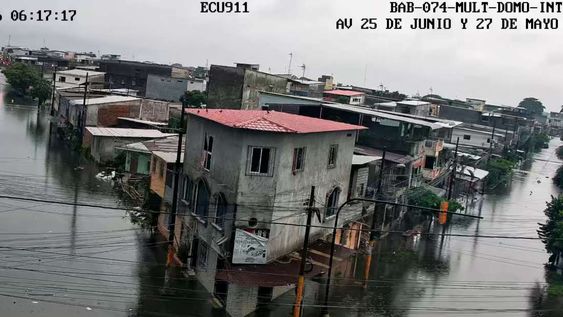 Las fuertes lluvias provocaron inundaciones y calles anegadas en varias provincias de Ecuador, entre ellas Guayas, Los Ríos, El Oro y Bolívar, este 19 de octubre de 2026.
