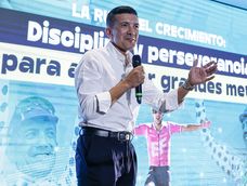 El ciclista ecuatoriano Richard Carapaz del NSN Cycling Team recordó que a sus 20 años fue atropellado durante un entrenamiento.