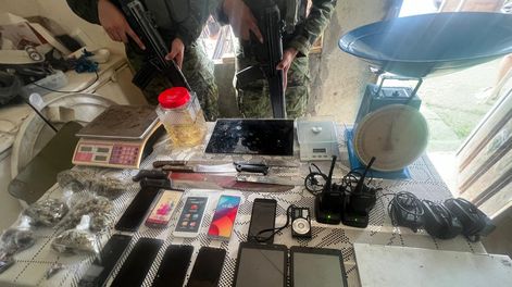 Indicios encontrados durante el allanamiento en Ciudad Victoria, Guayaquil, donde fue aprehendida alias Madrastra, según las Fuerzas Armadas