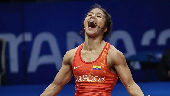Lucía Yépez celebrando una victoria en el Campeonato Mundial de Lucha Libre 2026.&nbsp;