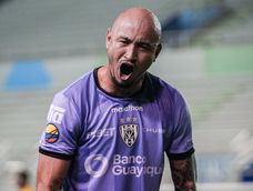 Carlos González celebrando su gol con Independiente del Valle ante Delfín en la Copa Ecuador 2026.