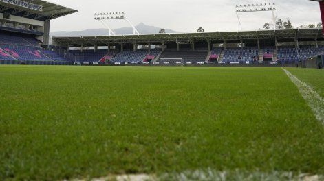 En el estadio de Independiente del Valle se juega la semifinal de Copa Ecuador entre Universidad Católica y Liga de Quito.