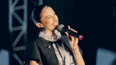 La cantante colombiana Aria Vega forma parte de MYTHOS por las celebraciones de Halloween en Quito.