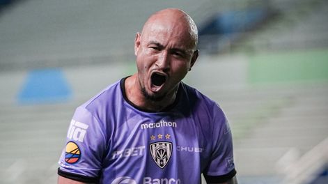 Carlos González celebrando su gol con Independiente del Valle ante Delfín en la Copa Ecuador 2026.