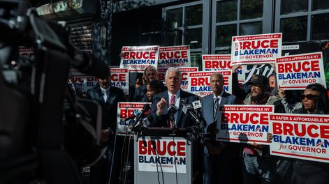 El candidato republicano, Bruce Blakeman, en rueda de prensa en Nueva York, Estados Unidos, el 20 de octubre de 2026.