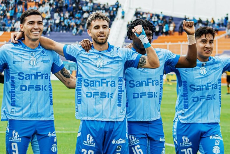 Jugadores de Macará celebrando un triunfo en la LigaPro 2026.&nbsp;