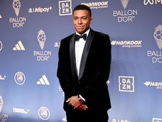 Kylian Mbappé antes de la ceremonia del Balón de Oro en Londres.