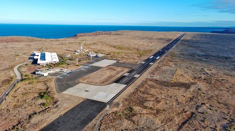 Galápagos: Vista del Aeropuerto Ecológico de Galápagos, en la isla Baltra.