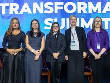 Ecuador entregará 10.000 becas en inteligencia artificial y ciberseguridad durante el V Digital Transformation Summit.