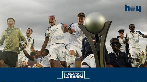 Jugadores de Liga de Quito festejan el título Sub 19 del fútbol ecuatoriano.